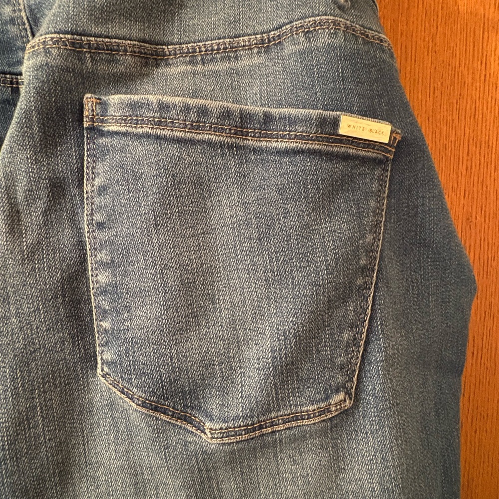 White House Black Market The Skinny Ankle Jeans HTF 20W plus distressed stretch - Picture 4 of 12